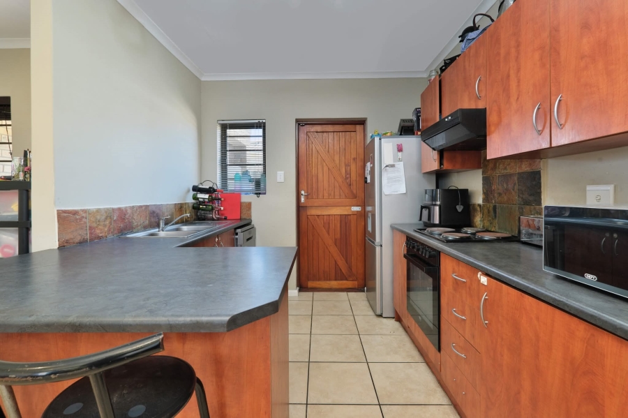 3 Bedroom Property for Sale in Kabega Park Eastern Cape